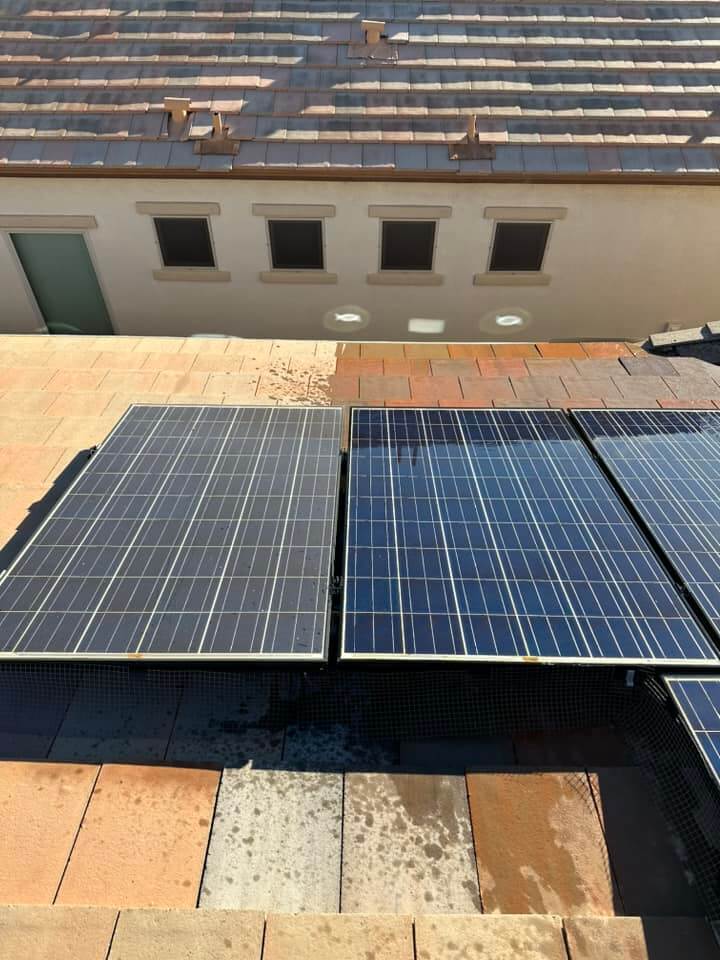 side-comparison-clean-and-dirty-solar-panels